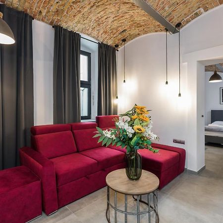 Level -1 Loft Apartments City Center Kopernika พอซนาน ภายนอก รูปภาพ