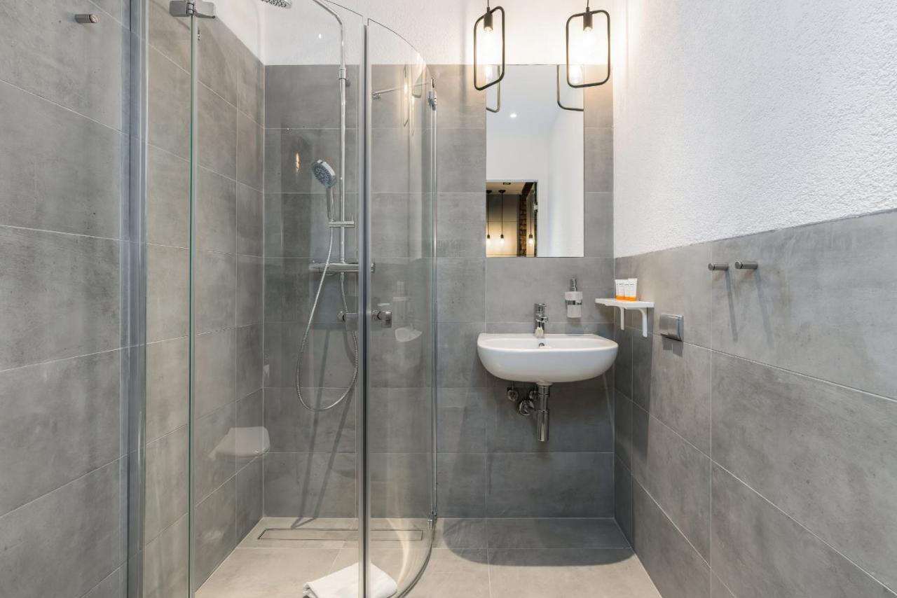 Level -1 Loft Apartments City Center Kopernika พอซนาน ภายนอก รูปภาพ